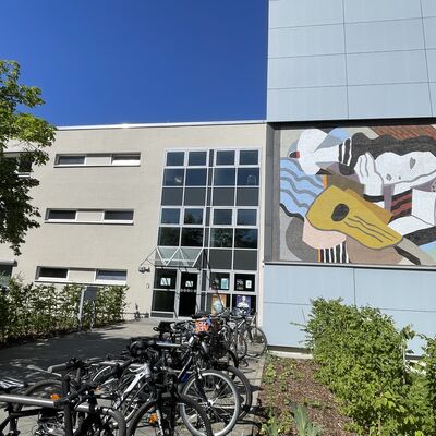 Eingang des Kulturcampus' Birkenwerder