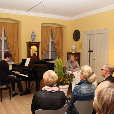 Auftaktveranstaltung der Lesereihe "LiteraturFieber in Oberhavel" mit Krimiautor Matthias Wittekindt.